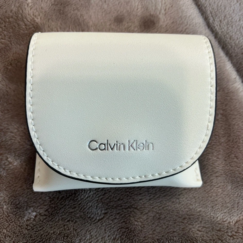 Calvin Klein Cream Off White AirPod/Ear Bud Case